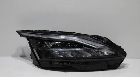 Nissan Qashqai J12 Headlight/headlamp HCF01102A00RL 1008D02G