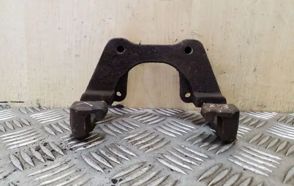 BMW X3 E83 Brake caliper pad carrier rear 