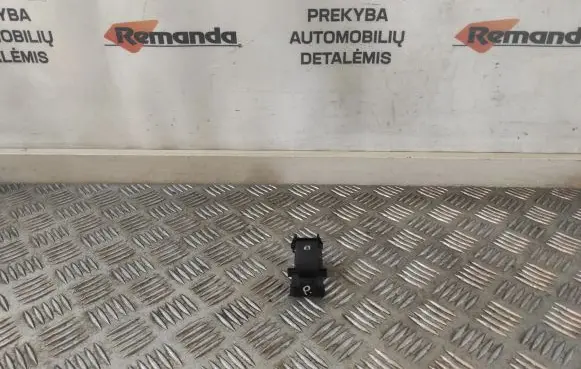 Toyota Prius Prime Electric window control switch 193124