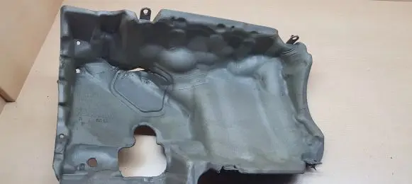 BMW 4 F32 F33 Heat shield in engine bay 8514330