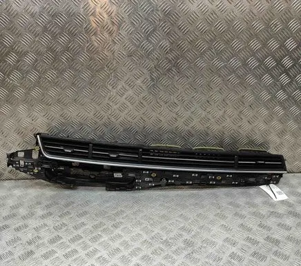 Audi Q7 4M Dashboard air vent grill cover trim 4M1820902S