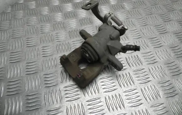 Toyota Prius (XW30) Rear brake caliper TOKICO VD17002