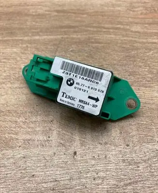 BMW 5 E39 Airbag deployment crash/impact sensor 6910678 SAFE