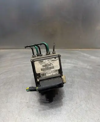 Peugeot 407 ABS Pump 15732101 000157698 S118676001