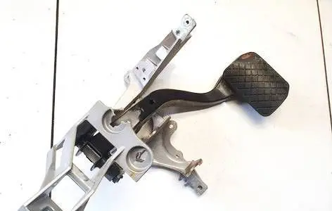 Skoda Superb B5 (3U) Brake pedal 8D1721117N