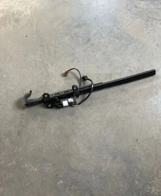BMW 3 E92 E93 Seat belt adjustment motor 9165377 913503102