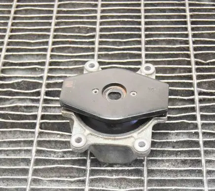 Jaguar I-Pace Engine mount bracket J9D37M121AD