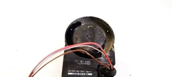 Volkswagen PASSAT B7 Alarm system siren 1K0951605C F005V00327