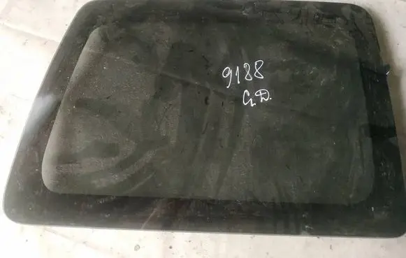 Jeep Patriot Rear side window as3