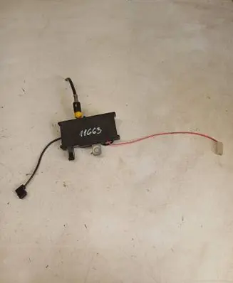 Peugeot 607 Aerial antenna amplifier 9637564680