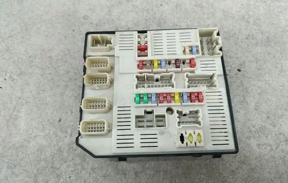 Renault Laguna III Central body control module 264B60014RA