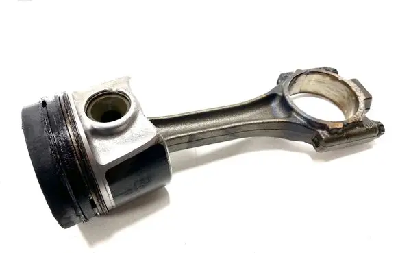 Volkswagen Golf VII Piston with connecting rod 0790X