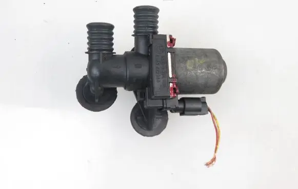 BMW 3 E46 Coolant heater control valve 8369805