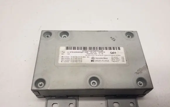 Mercedes-Benz E W212 Head unit multimedia control A2049000300