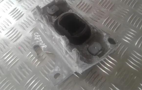 Renault Captur Gearbox mount 112228880R