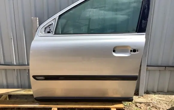 Volvo XC90 Front door 