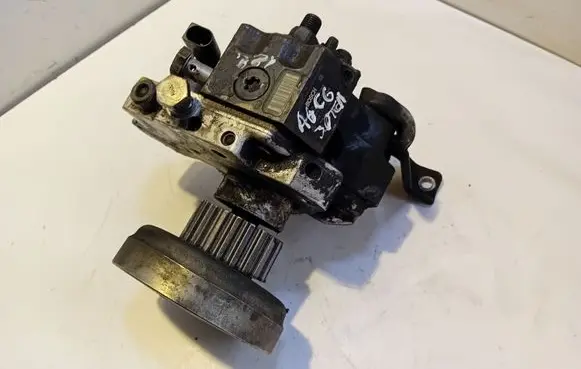 Audi A6 S6 C6 4F Fuel injection high pressure pump 0445010125