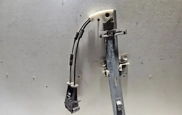 Mazda 323 F Rear door manual window regulator