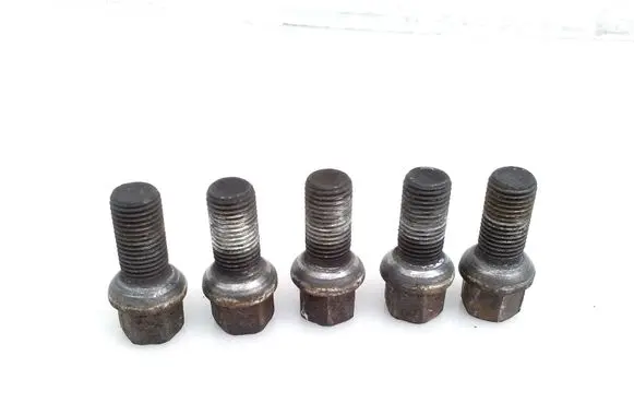 Seat Toledo IV (NH) Nuts/bolts 