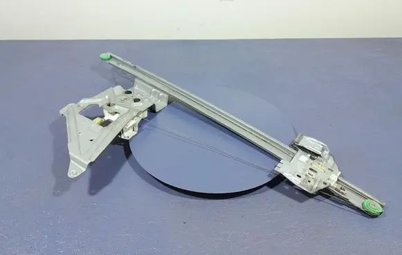 Mercedes-Benz Sprinter W906 Front door window regulator with motor A9067200046
