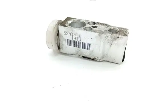 Suzuki Grand Vitara II Air conditioning (A/C) expansion valve SSH387B164