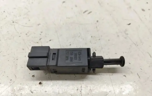 Volkswagen Transporter - Caravelle T4 Brake pedal sensor switch 927189A