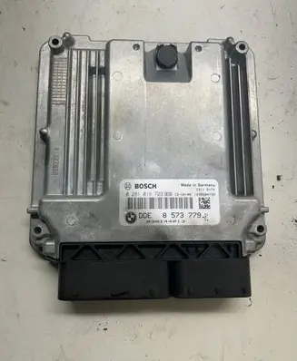 BMW 7 F01 F02 F03 F04 Engine control unit/module 8573779 0281019723 030144013