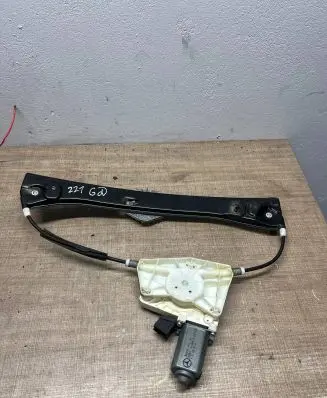 Mercedes-Benz S W221 Front door window regulator with motor A2218203042 997461101 01077430
