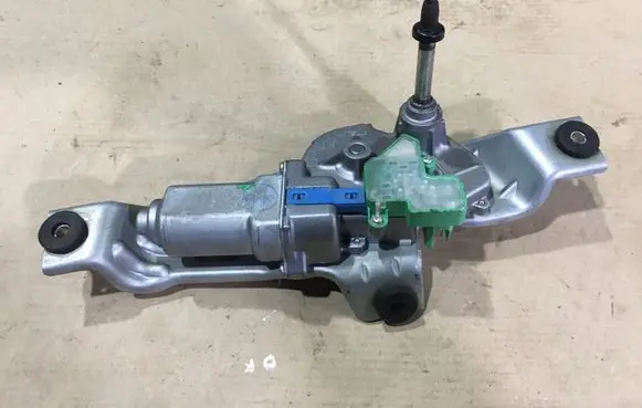 Subaru Impreza III Rear window wiper motor