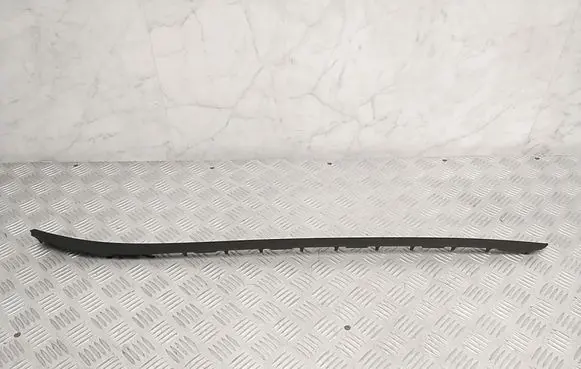 BMW 2 F45 Windshield trim 7301035