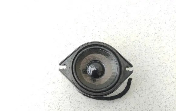 Audi A8 S8 D3 4E Front door speaker 4E0035411C 373101 11042005