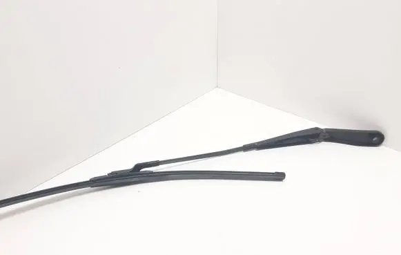 Volvo XC60 Front wiper blade arm 30753525