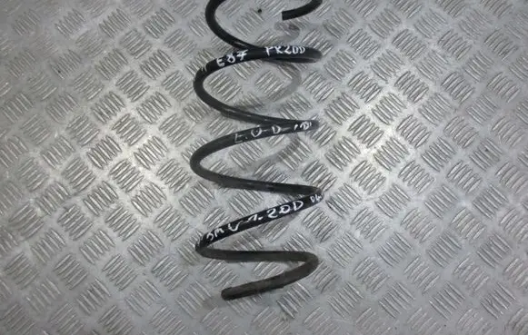 BMW 1 E81 E87 Front coil spring