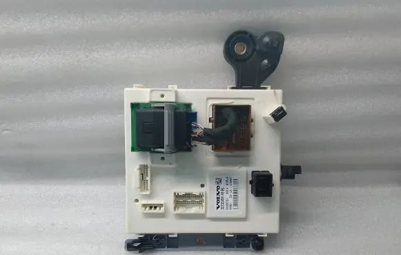 Volvo V60 Comfort/convenience module 32233459 93521319 2014015457