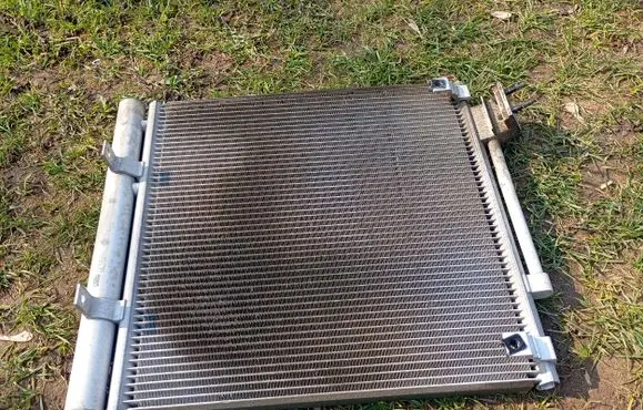 Tesla Model S A/C cooling radiator (condenser) 600761300B P600761300B