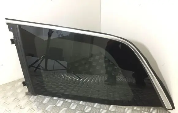 Mercedes-Benz GL X166 Rear side window A1666700150 43R009545