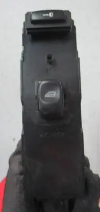 Volvo V70 Electric window control switch 30737519