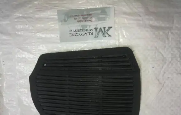 Mercedes-Benz 280 450 W116 Side speaker trim/cover 1166801607