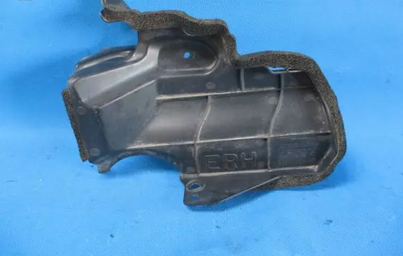Nissan NV200 Intercooler air guide/duct channel 62820BJ90A