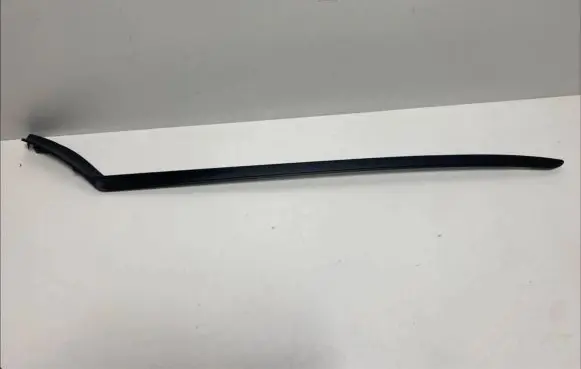 Volvo XC40 Windshield trim 31448939