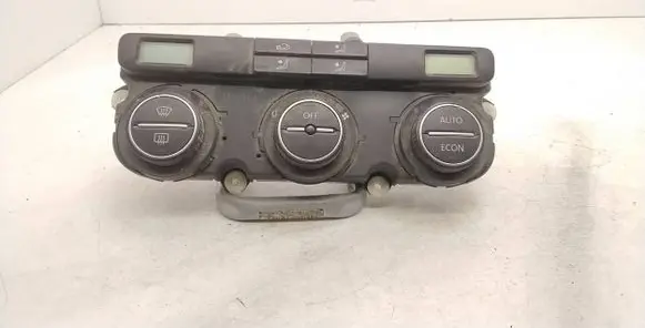 Volkswagen PASSAT B6 Climate control unit 74677510