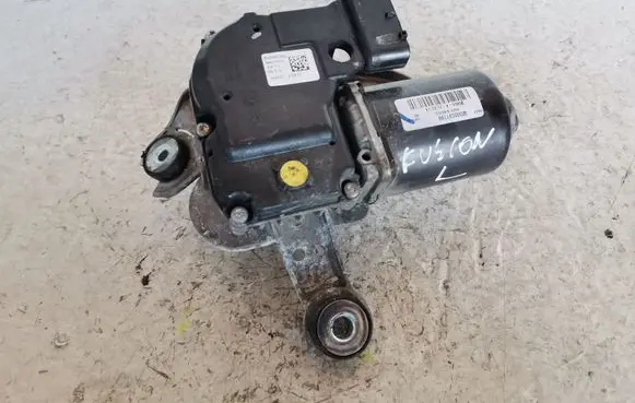 Ford Fusion II Front wiper linkage and motor W000031200