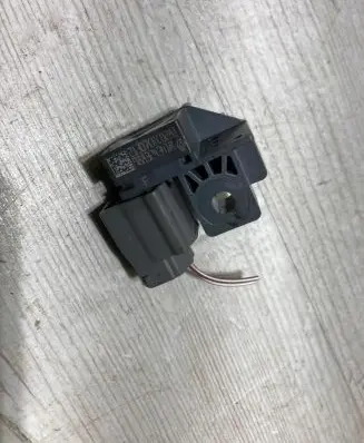 Renault Megane IV Airbag deployment crash/impact sensor 988324341r