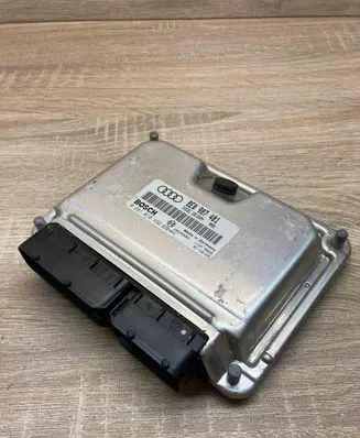 Audi A4 S4 B6 8E 8H Engine control unit/module ECU 8E0907401 0281010492 Used