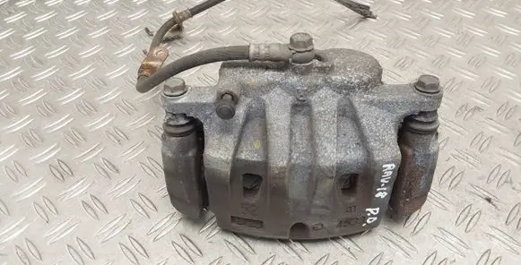 Toyota RAV 4 (XA40) Front brake caliper
