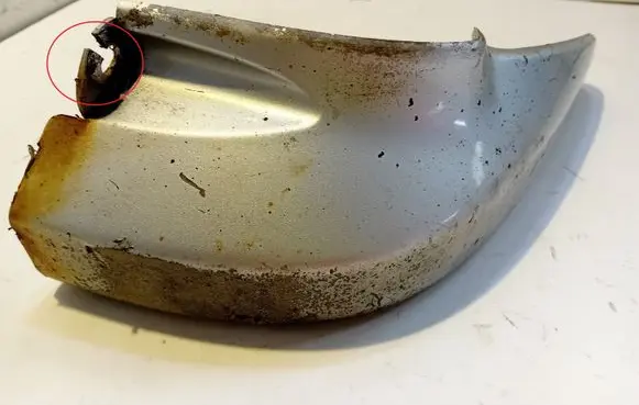 Chrysler Grand Voyager IV Front arch trim 369468219RH