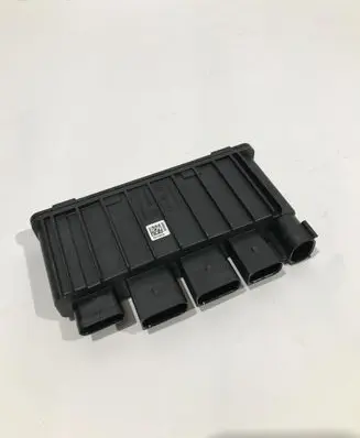 BMW 2 F44 Ignition amplifier control unit 8661071