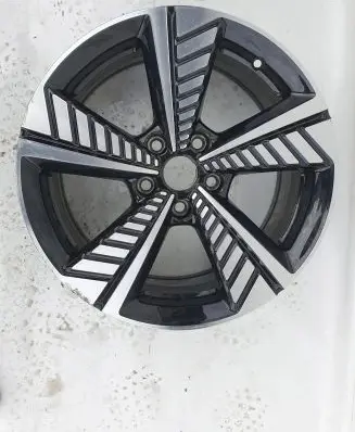 MG ZS R17 alloy rim 
