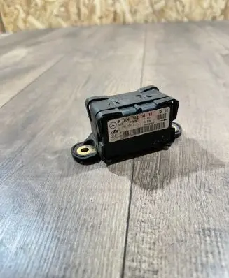 Mercedes-Benz GL X164 ESP acceleration yaw rate sensor A0045423818 10170103573
