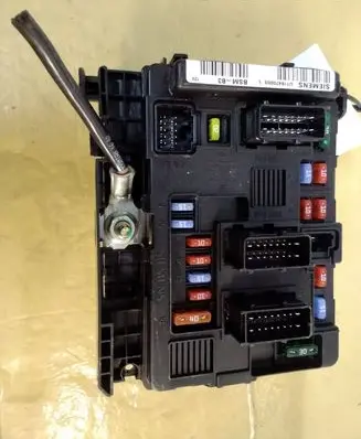 Citroen Berlingo Fuse module 9650618480 U118470003L 965061848000